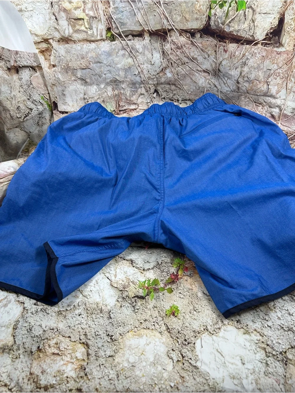 George, swim trunks size XL 40–42  0411